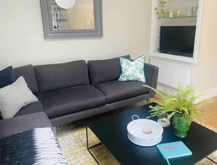 3 Bedroom Converted Chapel In Historic Oundle Esterno foto