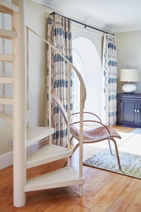 3 Bedroom Converted Chapel In Historic Oundle Esterno foto