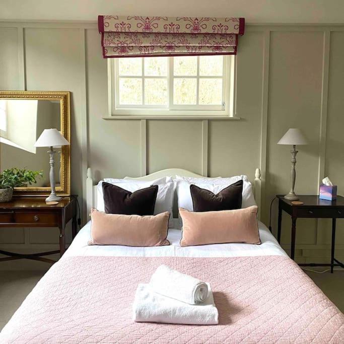 3 Bedroom Converted Chapel In Historic Oundle Esterno foto
