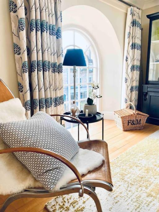 3 Bedroom Converted Chapel In Historic Oundle Esterno foto